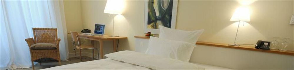 Privathotel Lindtner ฮัมบูร์ก ภายนอก รูปภาพ A room at the hotel
