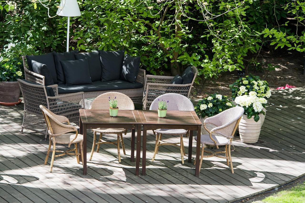 Privathotel Lindtner ฮัมบูร์ก ภายนอก รูปภาพ Garden furniture